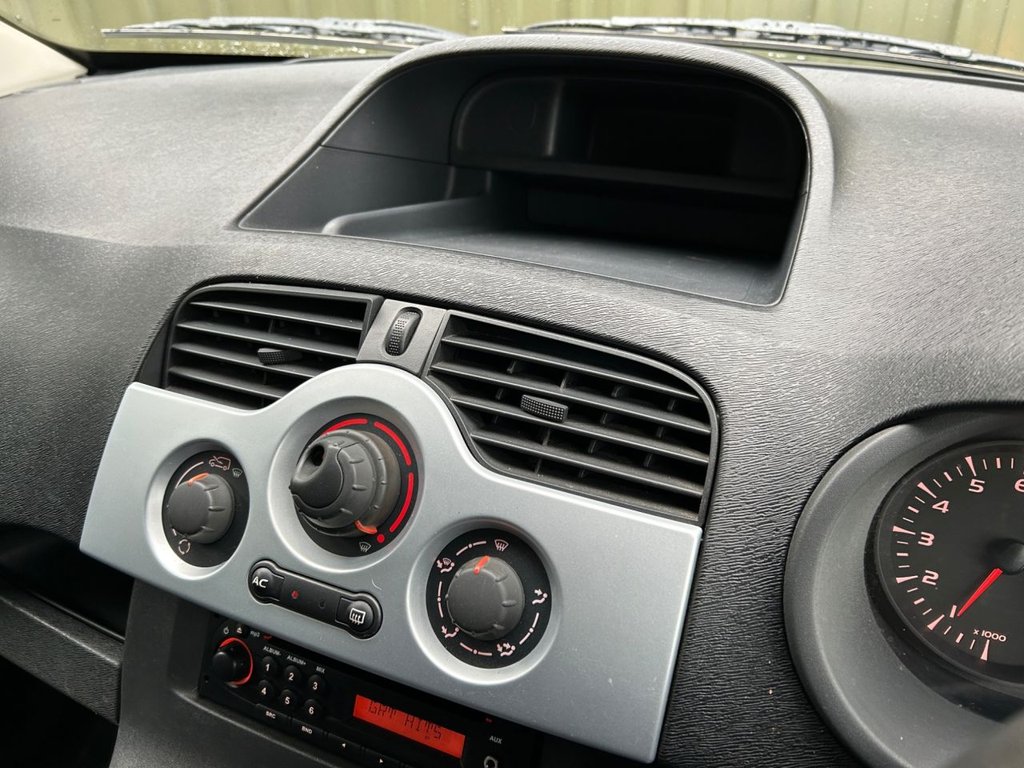 Used Renault Kangoo 2012 for sale - 76973365: Photo 29