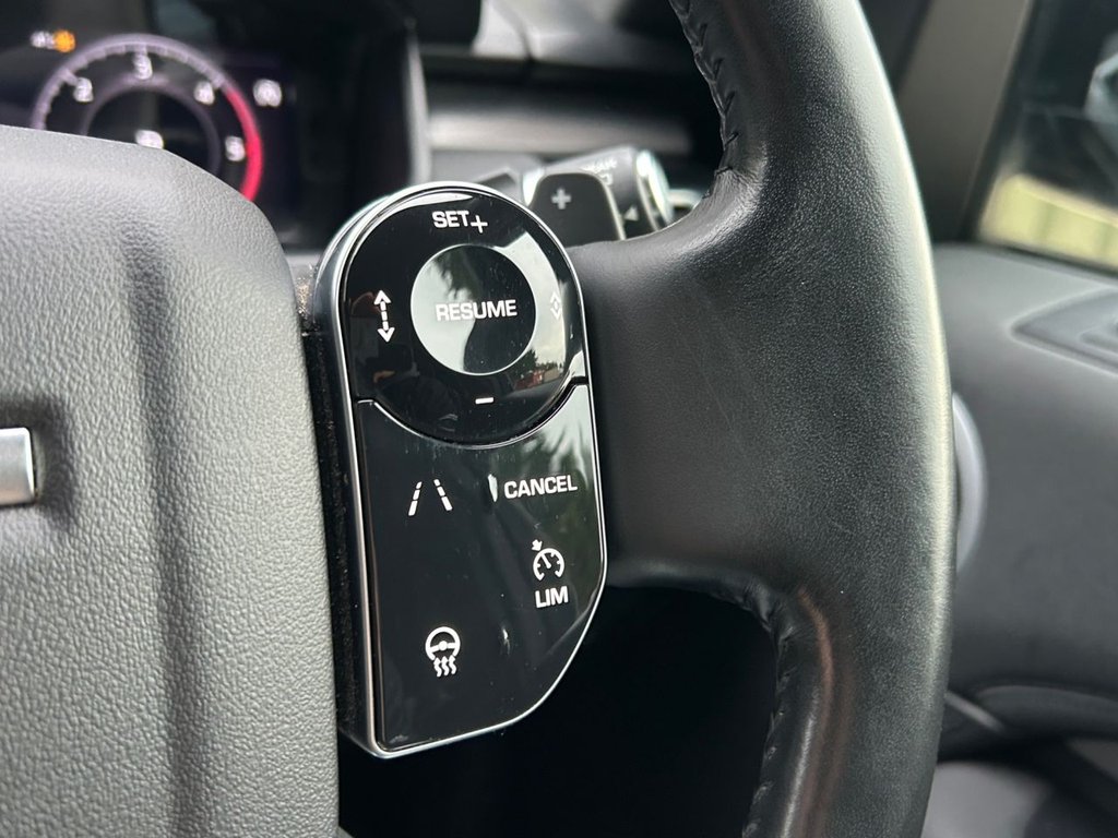 Used Land Rover Discovery 5 2020 for sale - 77200039: Photo 15