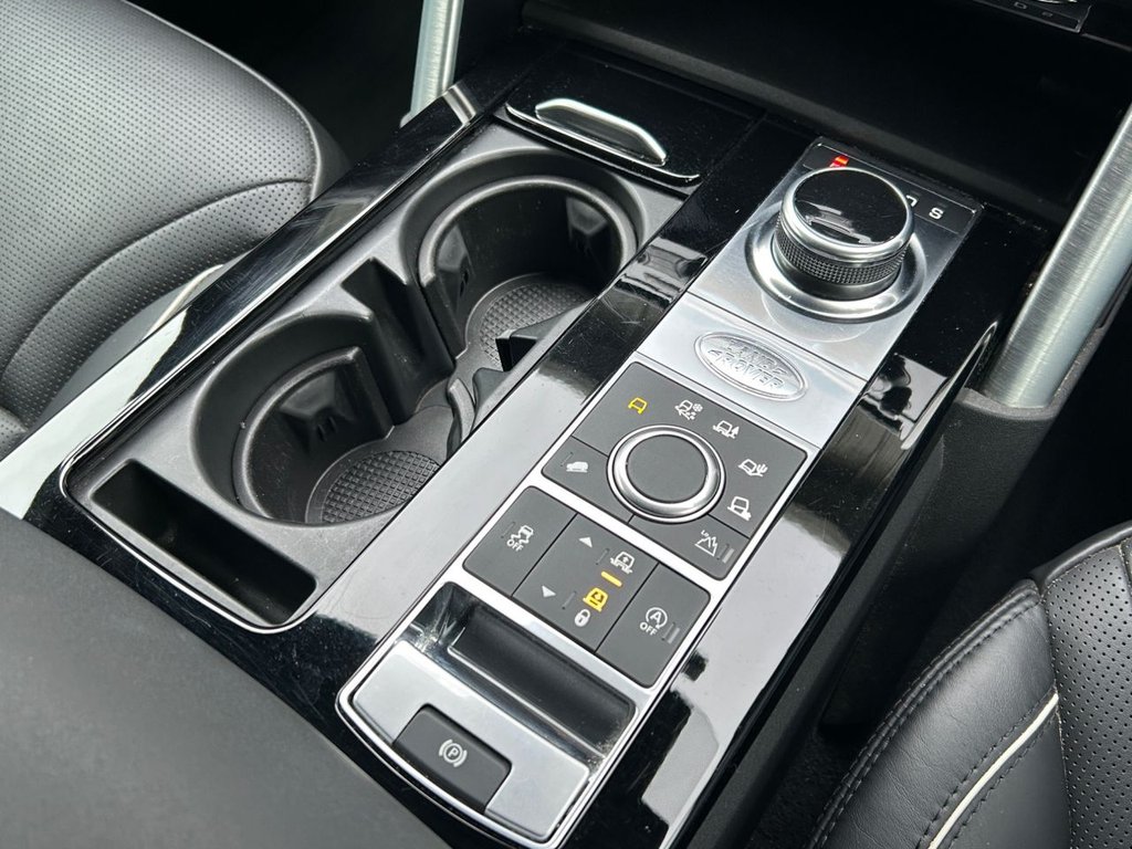 Used Land Rover Discovery 5 2020 for sale - 77200039: Photo 16