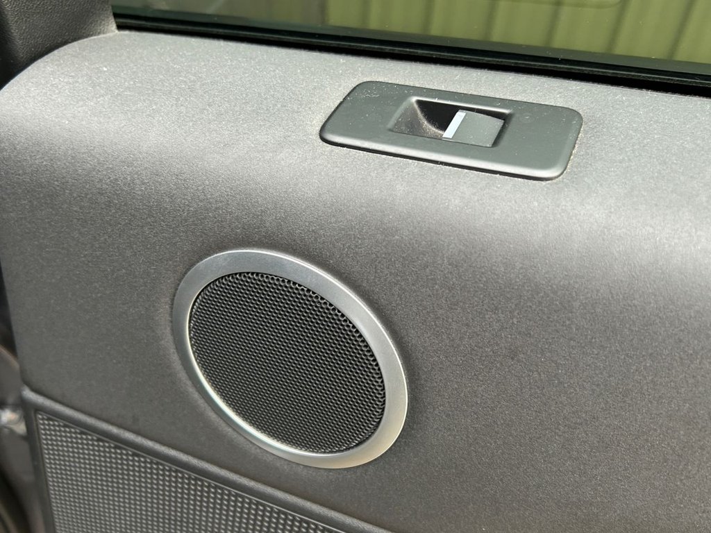 Used Land Rover Discovery 5 2020 for sale - 77200039: Photo 34