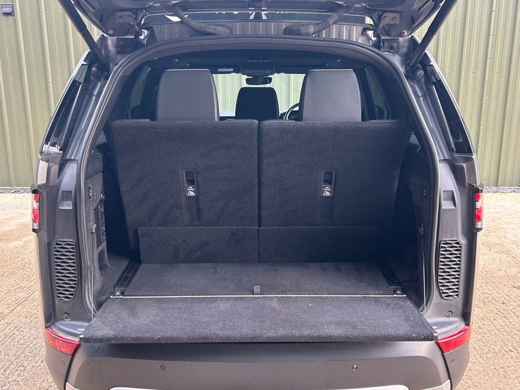 Used Land Rover Discovery 5 2020 for sale - 77200039: Photo 36