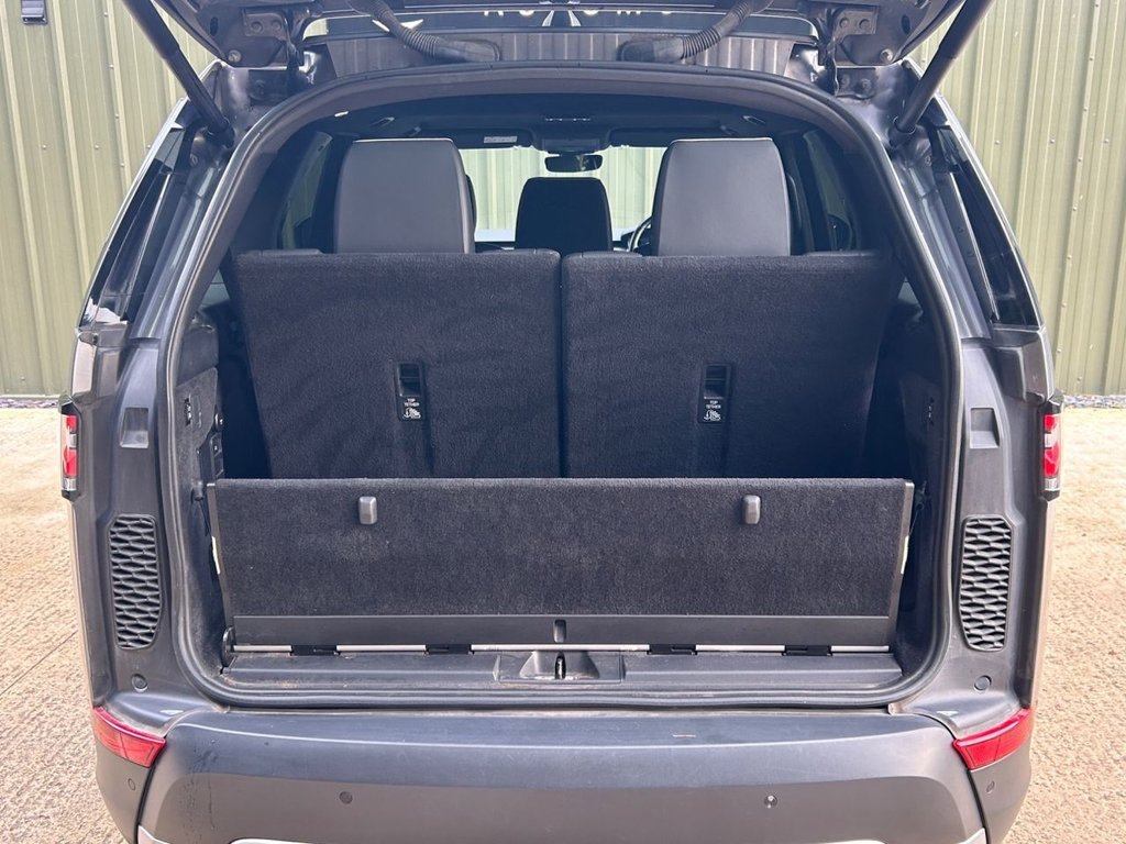 Used Land Rover Discovery 5 2020 for sale - 77200039: Photo 8