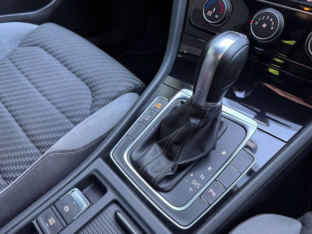 Used Volkswagen Golf 2019 for sale - 76739933: Photo 24