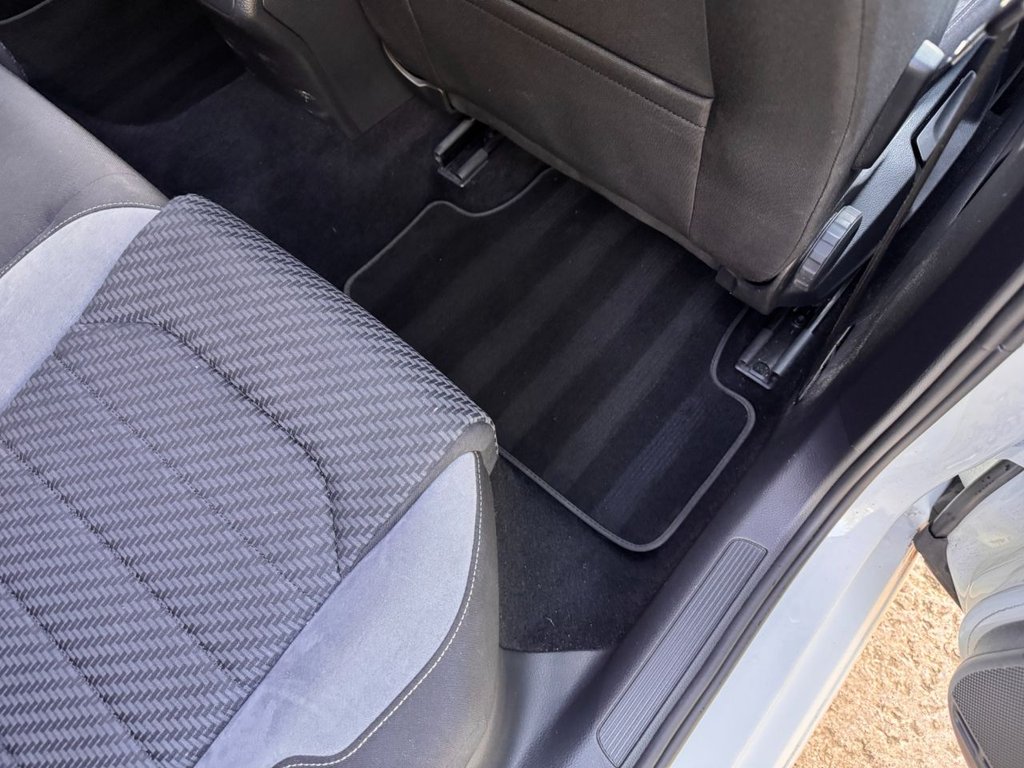 Used Volkswagen Golf 2019 for sale - 76739933: Photo 25