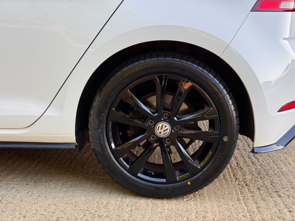 Used Volkswagen Golf 2019 for sale - 76739933: Photo 39