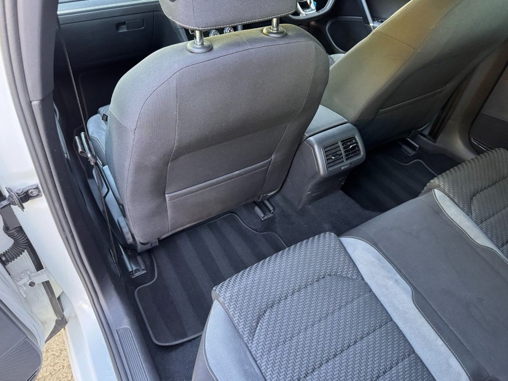 Used Volkswagen Golf 2019 for sale - 76739933: Photo 47