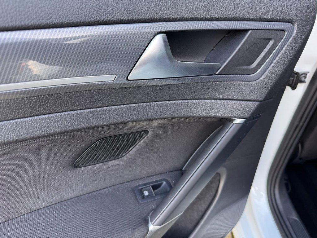 Used Volkswagen Golf 2019 for sale - 76739933: Photo 49