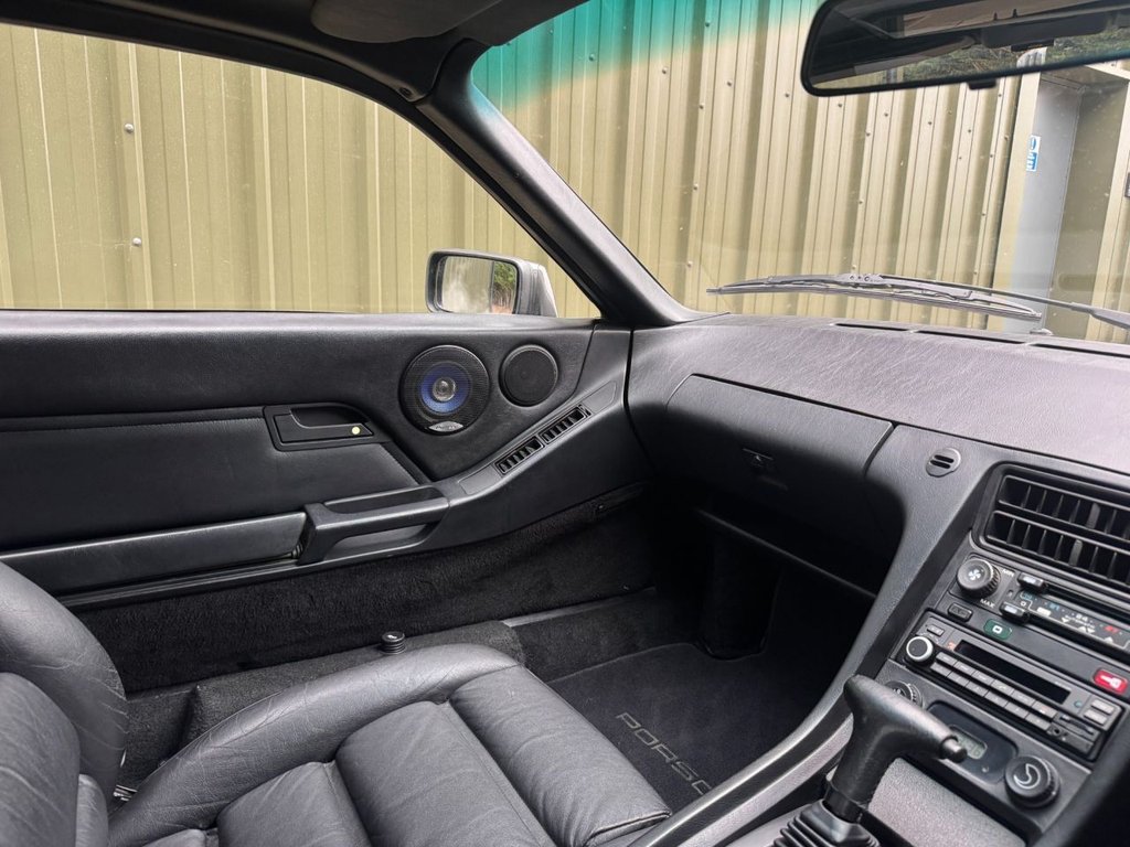 Used Porsche 928 1989 for sale - 76322986: Photo 12
