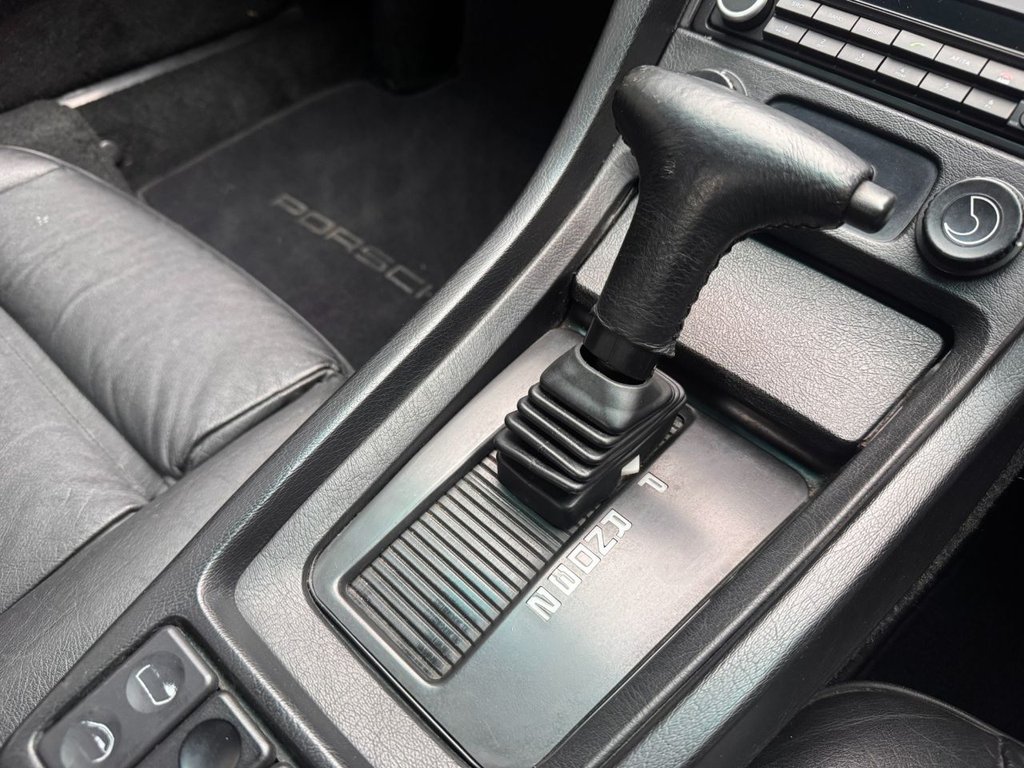 Used Porsche 928 1989 for sale - 76322986: Photo 28
