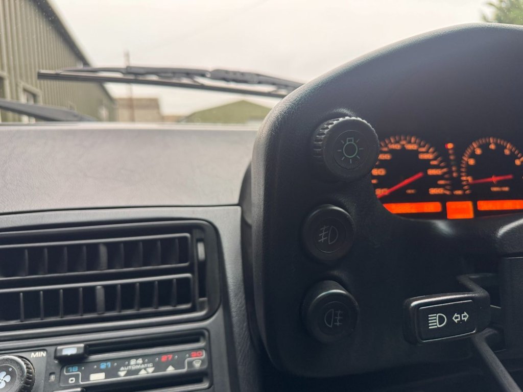 Used Porsche 928 1989 for sale - 76322986: Photo 42