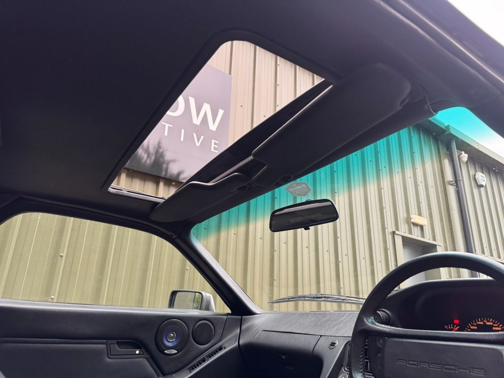 Used Porsche 928 1989 for sale - 76322986: Photo 6