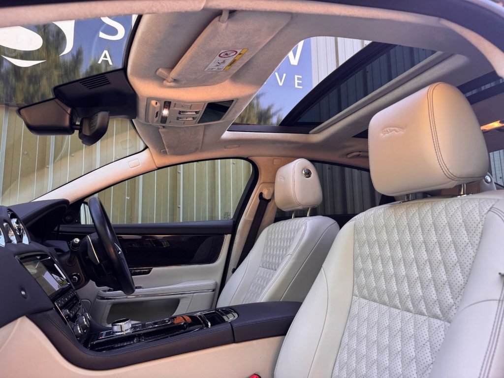 Used Jaguar XJ 2019 for sale - 76185322: Photo 2