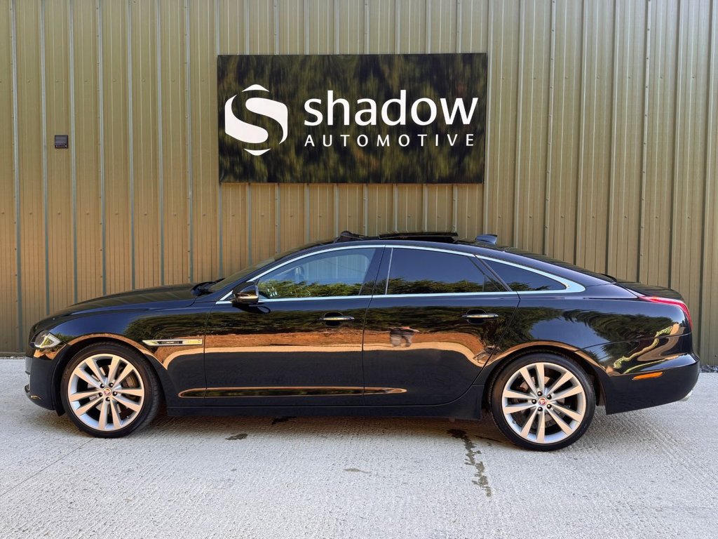 Used Jaguar XJ 2019 for sale - 76185322: Photo 3