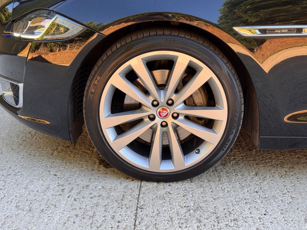 Used Jaguar XJ 2019 for sale - 76185322: Photo 35
