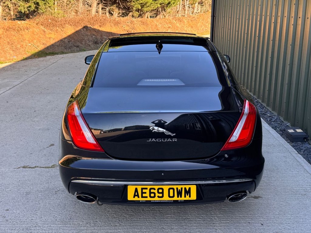 Used Jaguar XJ 2019 for sale - 76185322: Photo 38