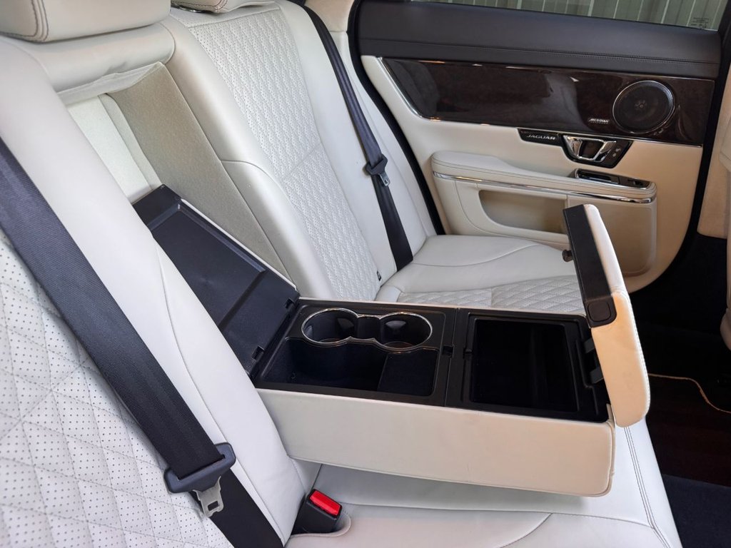 Used Jaguar XJ 2019 for sale - 76185322: Photo 8