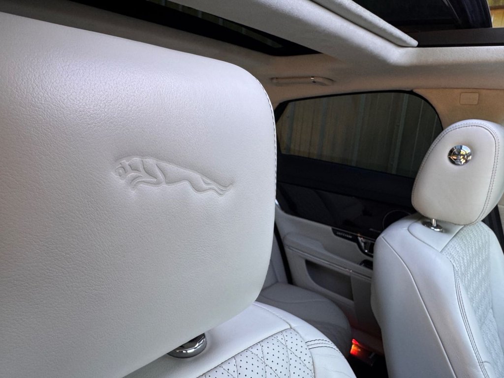 Used Jaguar XJ 2019 for sale - 76185322: Photo 9