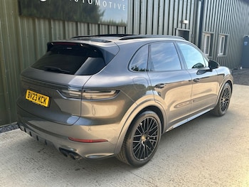 Used Porsche Cayenne 2023 for sale - 79493931: Photo