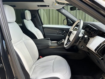 Used Land Rover Range Rover Sport 2023 for sale - 78017044: Photo