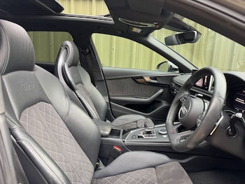 Used Audi RS4 2019 for sale - 77226885: Photo