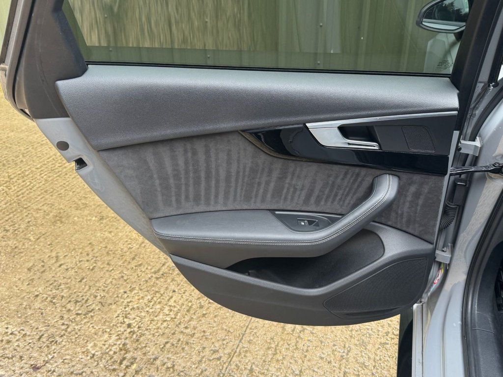 Used Audi RS4 2019 for sale - 77226885: Photo 34