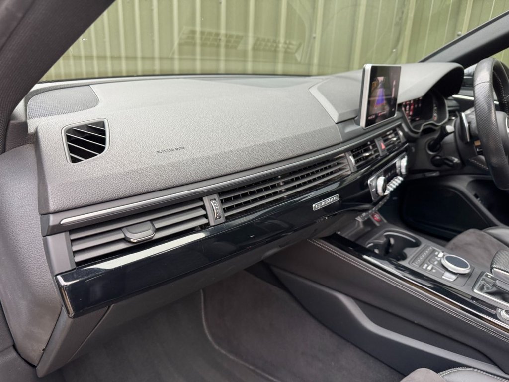 Used Audi RS4 2019 for sale - 77226885: Photo 46