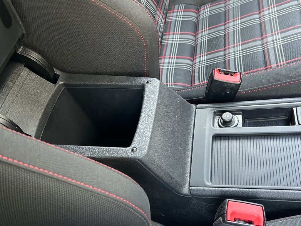 Used Volkswagen Golf 2020 for sale - 77733956: Photo 30