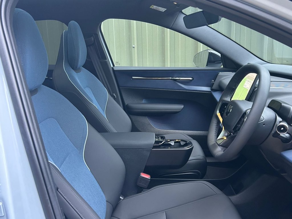 Used Volvo EX30 2024 for sale - 77534377: Photo 2