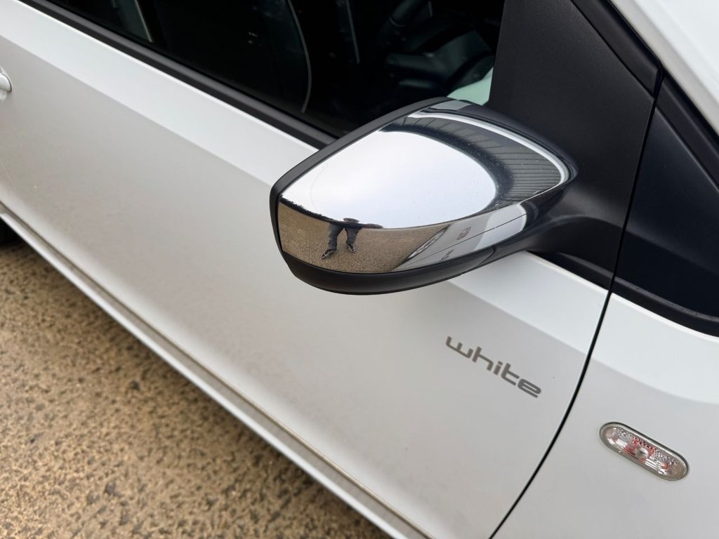 Used Volkswagen up! 2013 for sale - 77037927: Photo 16