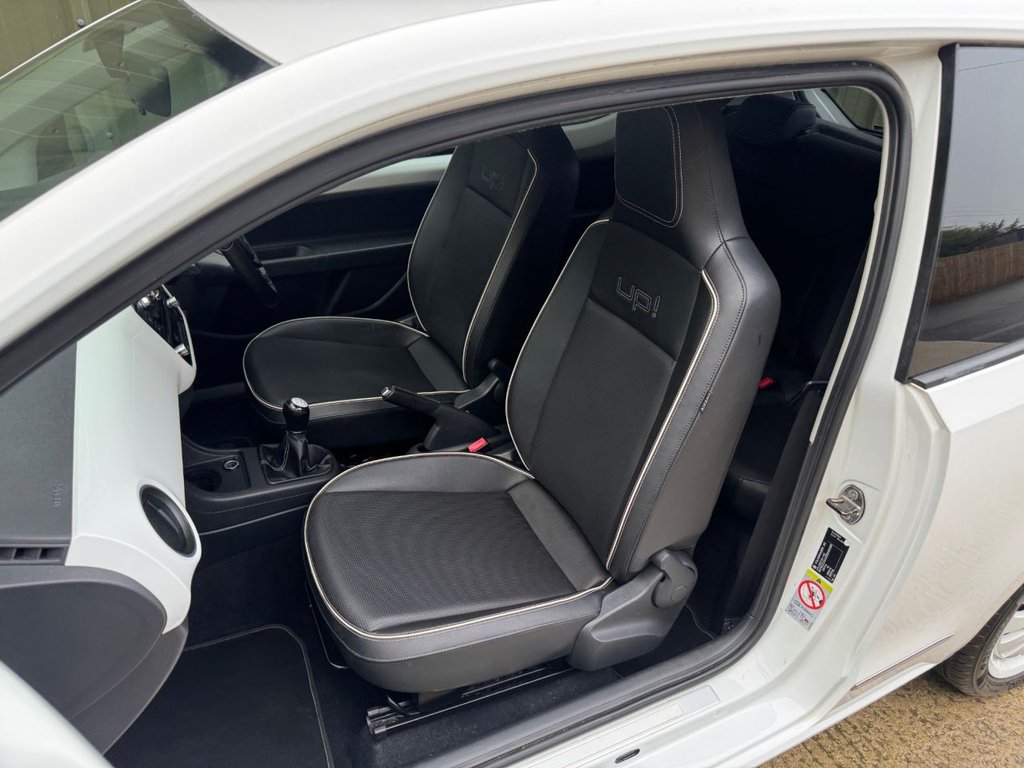 Used Volkswagen up! 2013 for sale - 77037927: Photo 32