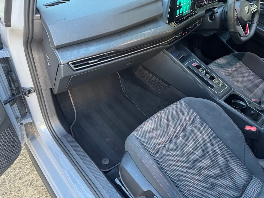 Used Volkswagen Golf 2020 for sale - 77263397: Photo 33