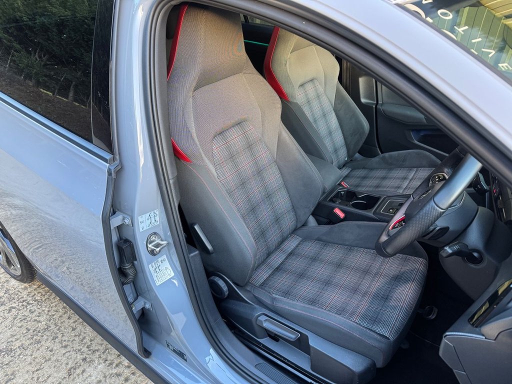 Used Volkswagen Golf 2020 for sale - 77263397: Photo 4