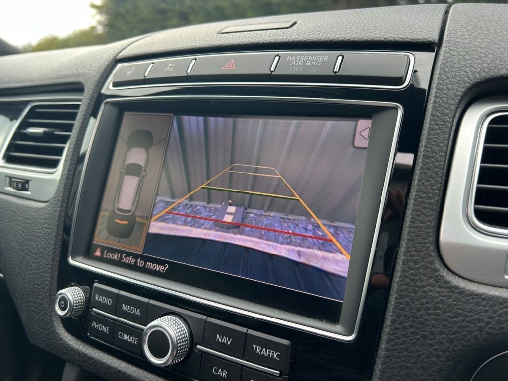 Used Volkswagen Touareg 2017 for sale - 78181886: Photo 12