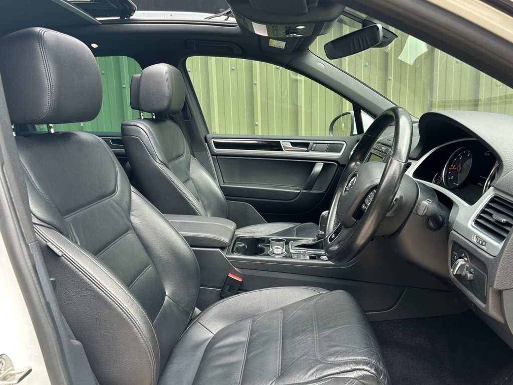 Used Volkswagen Touareg 2017 for sale - 78181886: Photo 2