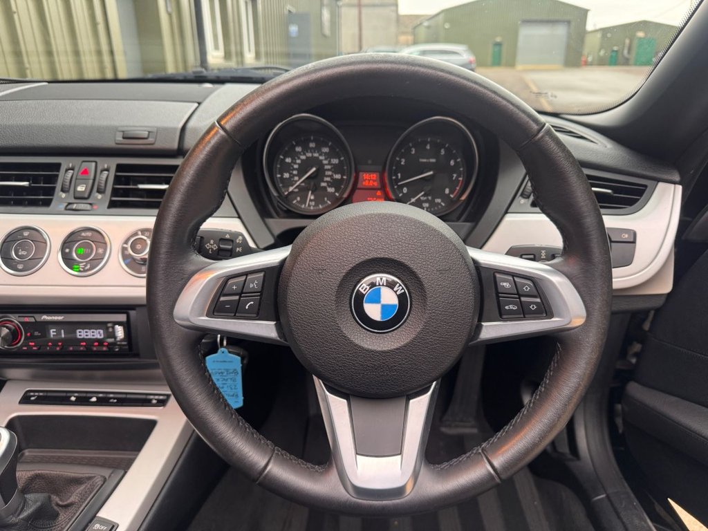 Used BMW Z4 2009 for sale - 76698289: Photo 12
