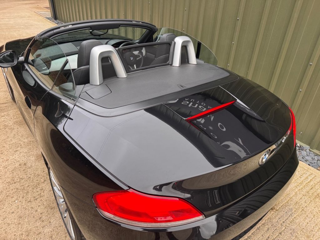 Used BMW Z4 2009 for sale - 76698289: Photo 19