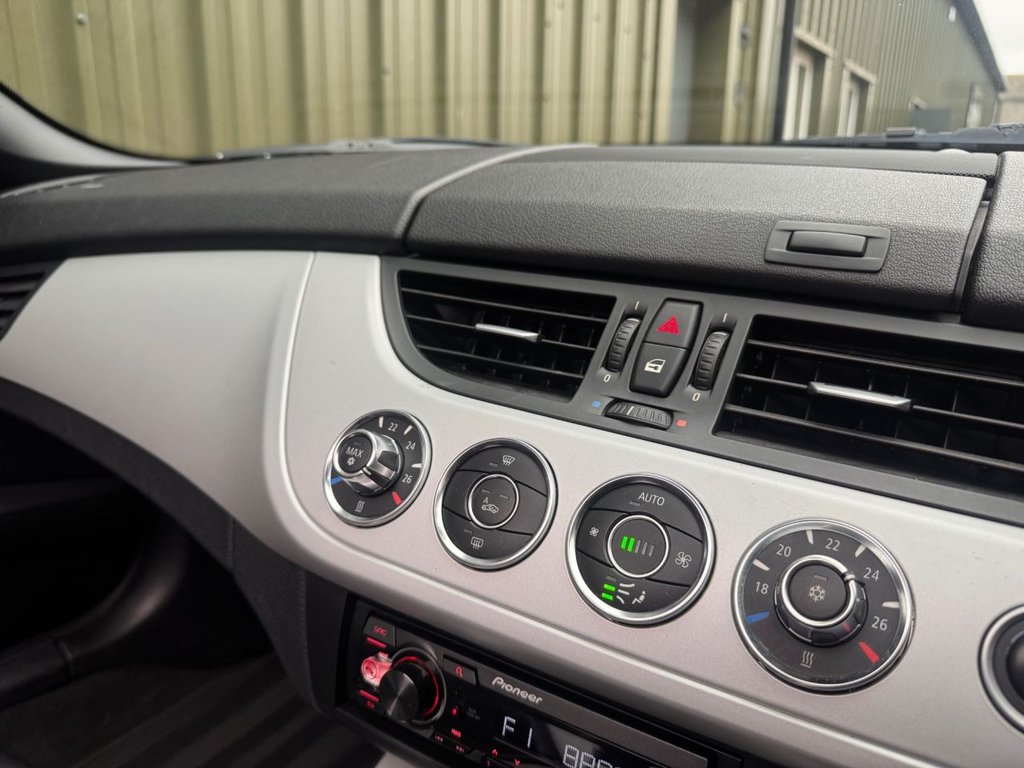 Used BMW Z4 2009 for sale - 76698289: Photo 21