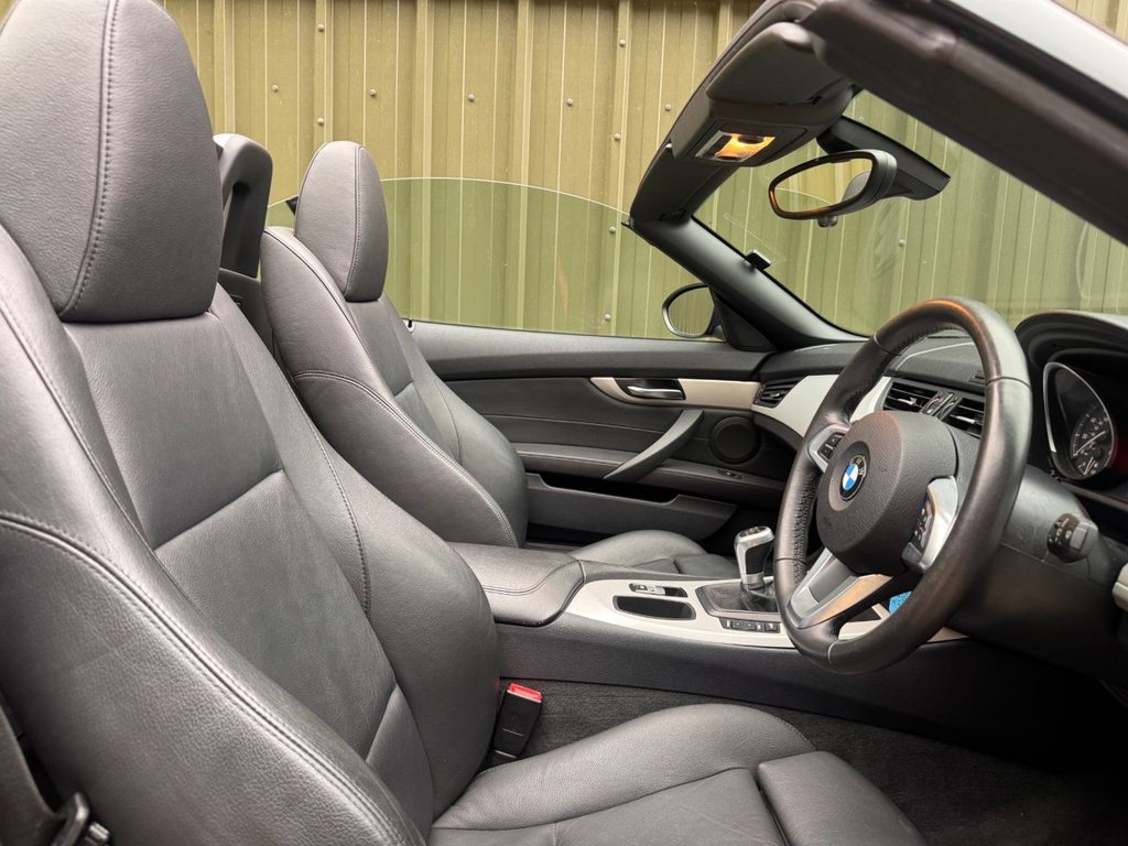 Used BMW Z4 2009 for sale - 76698289: Photo 25