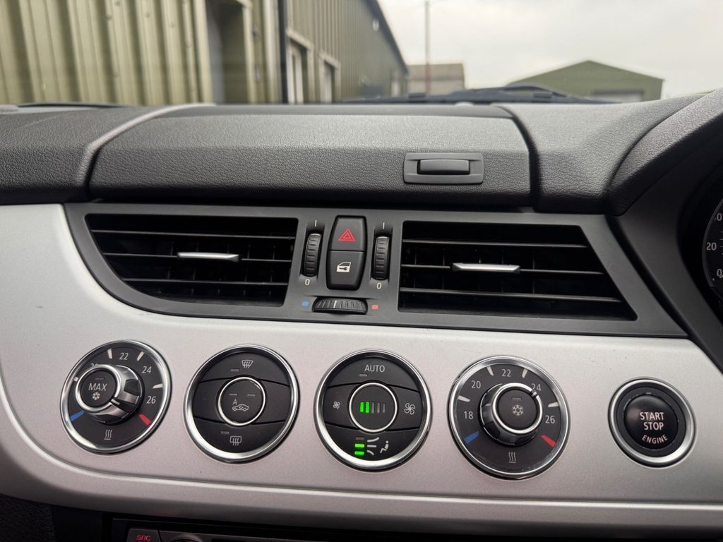 Used BMW Z4 2009 for sale - 76698289: Photo 26