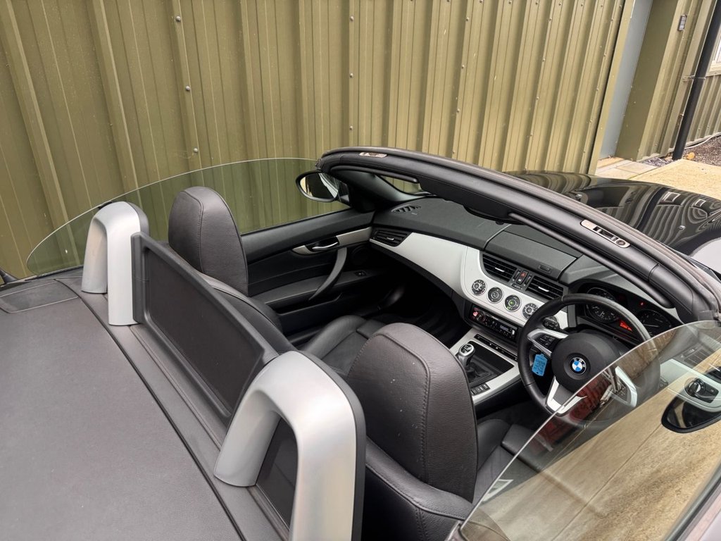 Used BMW Z4 2009 for sale - 76698289: Photo 30