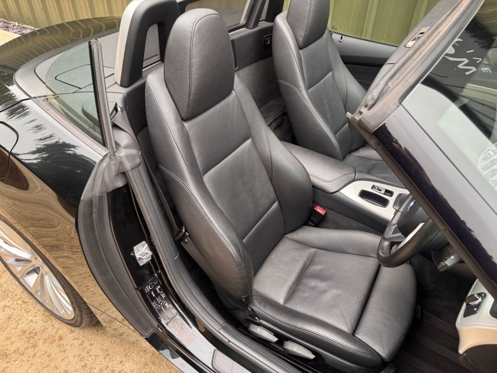 Used BMW Z4 2009 for sale - 76698289: Photo 35