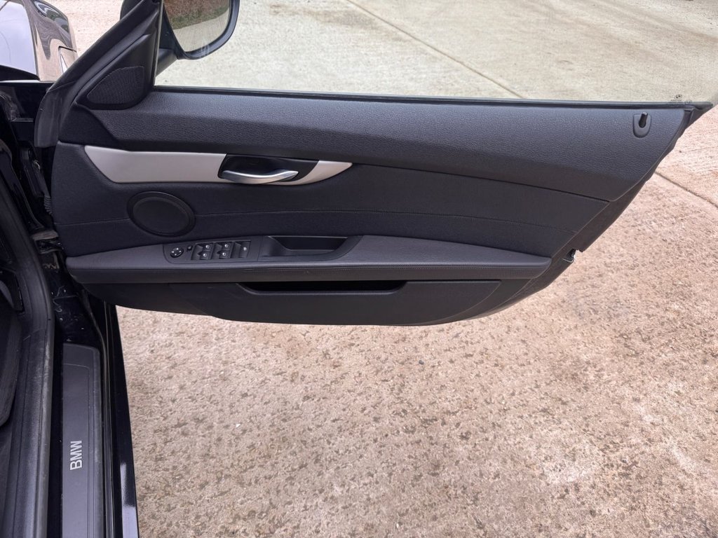 Used BMW Z4 2009 for sale - 76698289: Photo 36