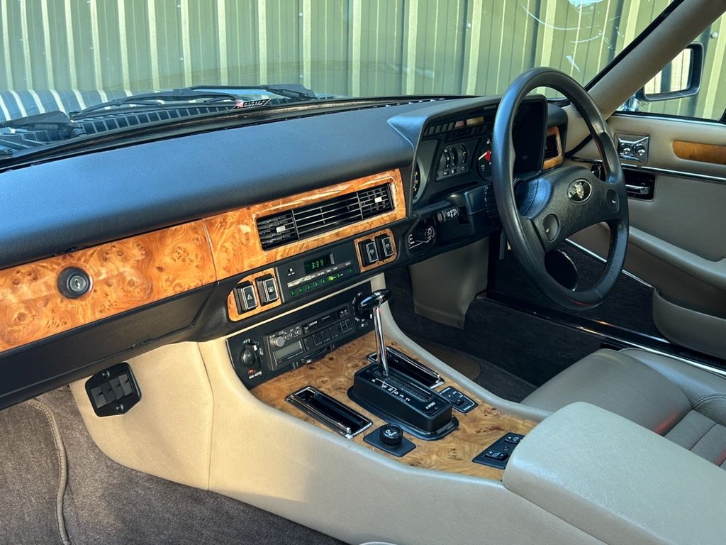Used Jaguar XJS 1989 for sale - 76570571: Photo 2