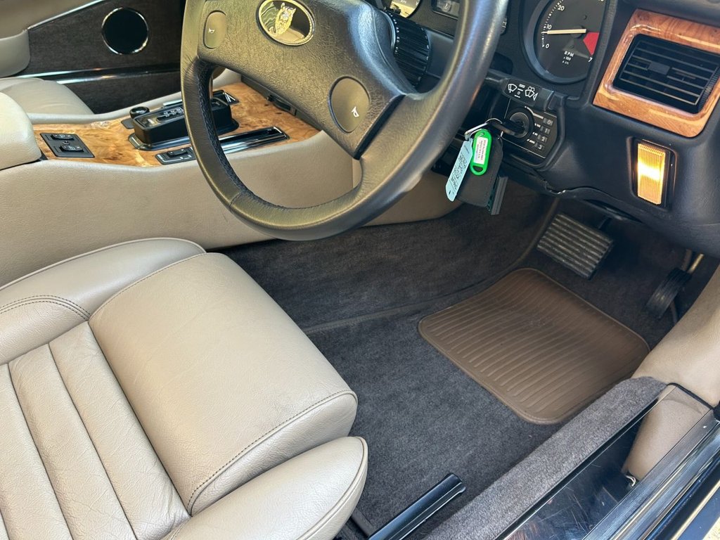 Used Jaguar XJS 1989 for sale - 76570571: Photo 22