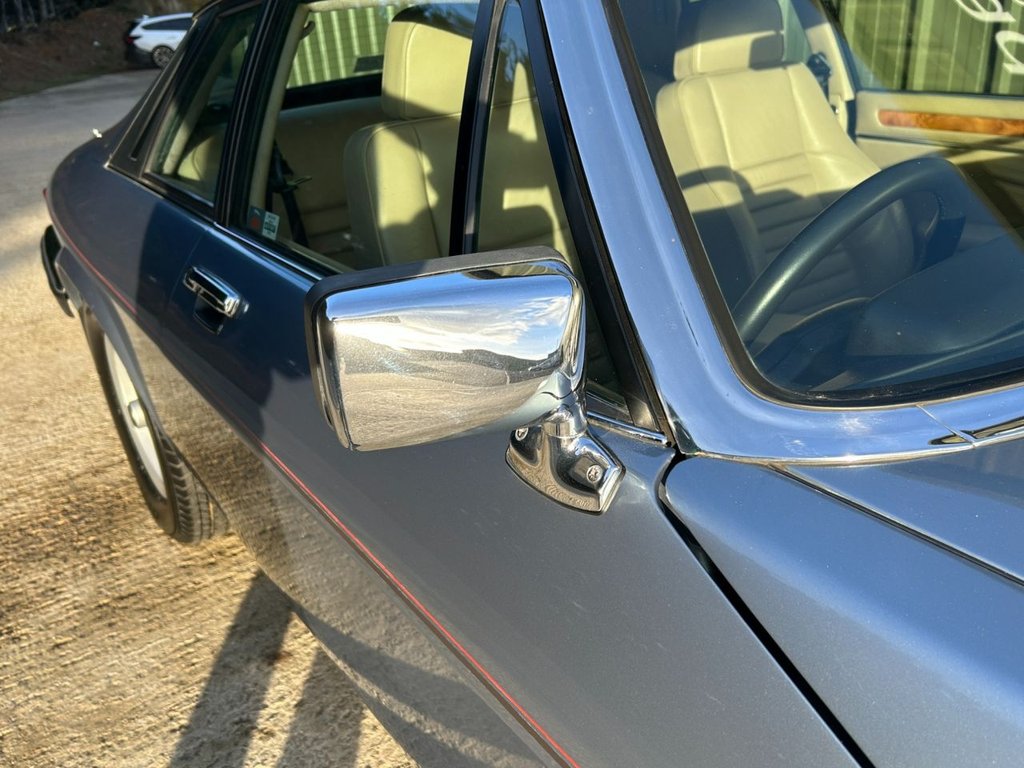 Used Jaguar XJS 1989 for sale - 76570571: Photo 27