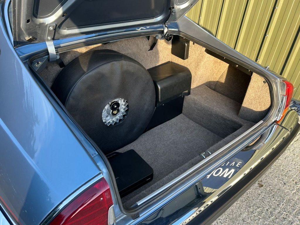 Used Jaguar XJS 1989 for sale - 76570571: Photo 42