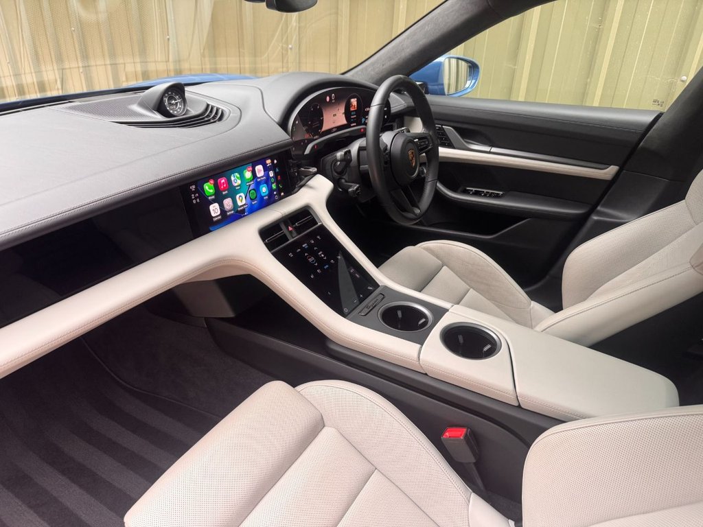 Used Porsche Taycan 2021 for sale - 76345301: Photo 20