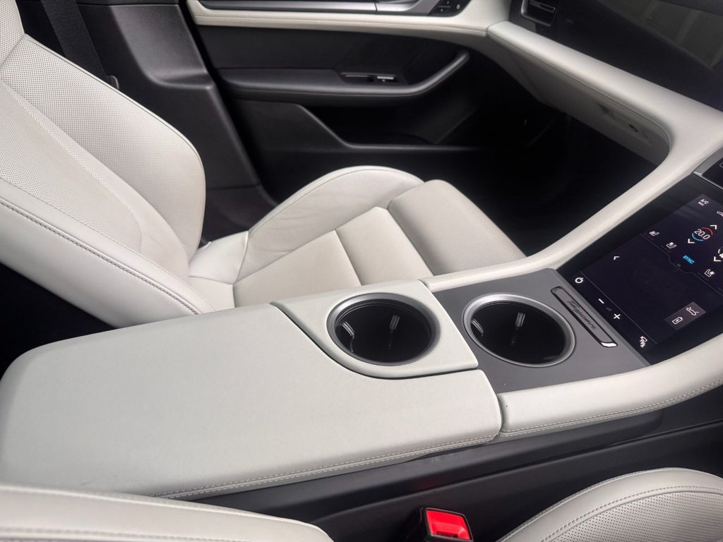 Used Porsche Taycan 2021 for sale - 76345301: Photo 27