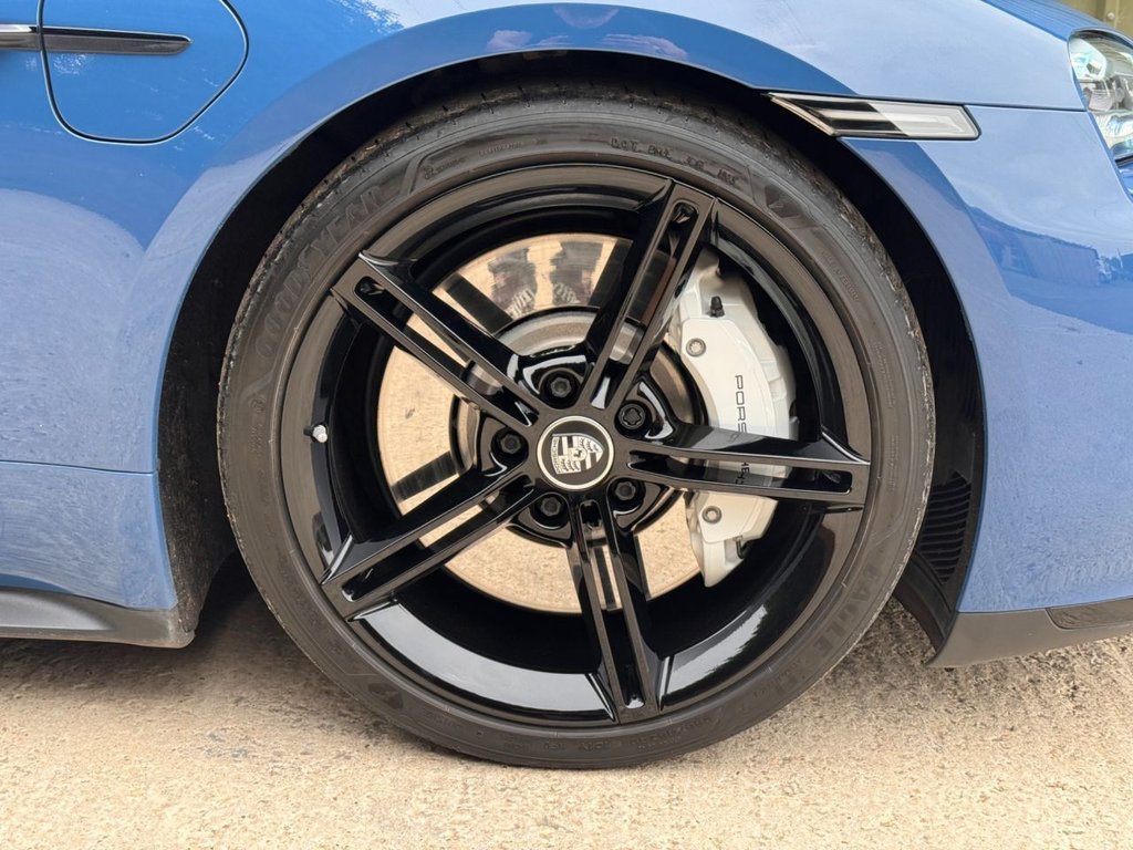 Used Porsche Taycan 2021 for sale - 76345301: Photo 30