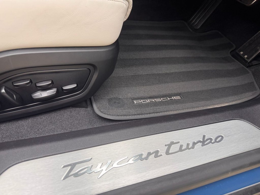 Used Porsche Taycan 2021 for sale - 76345301: Photo 35
